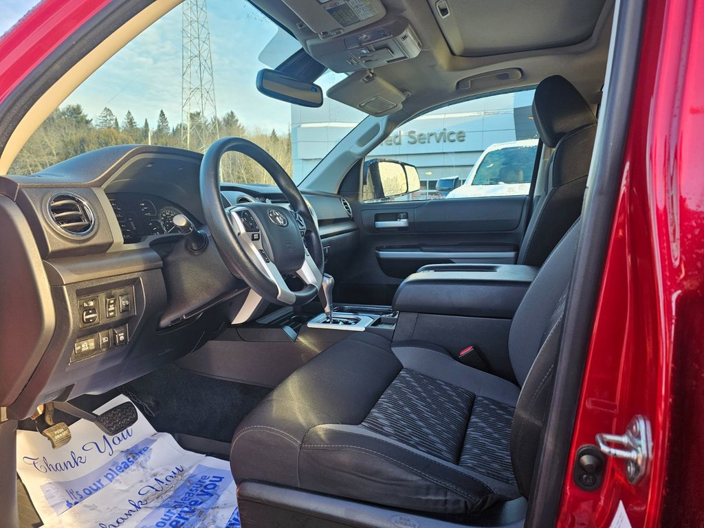 2020 Toyota Tundra in Pickering, Ontario - 12 - w1024h768px