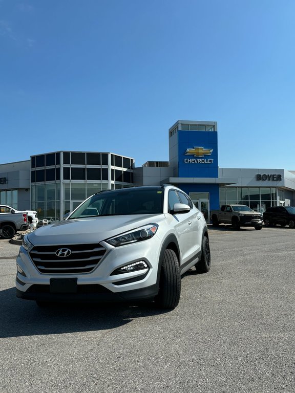 2017 Hyundai TUCSON LIMITED in Lindsay, Ontario - 1 - w1024h768px