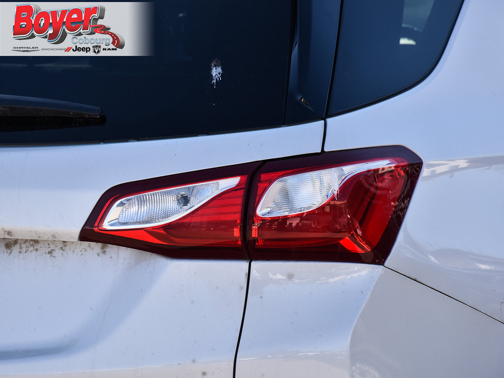 2018 Chevrolet Equinox in Pickering, Ontario - 6 - w1024h768px