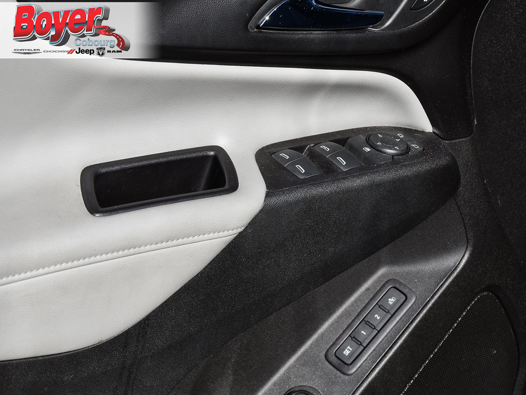 2018 Chevrolet Equinox in Pickering, Ontario - 7 - w1024h768px