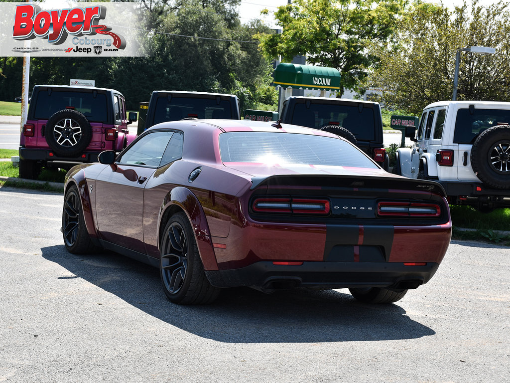 2018 Dodge Challenger in Pickering, Ontario - 6 - w1024h768px