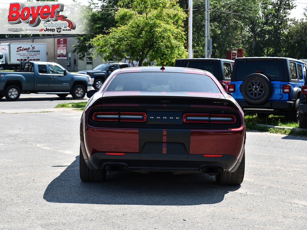 2018 Dodge Challenger in Pickering, Ontario - 7 - w1024h768px