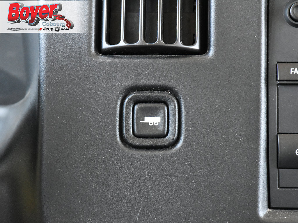 2019 GMC Savana Passenger in Pickering, Ontario - 26 - w1024h768px