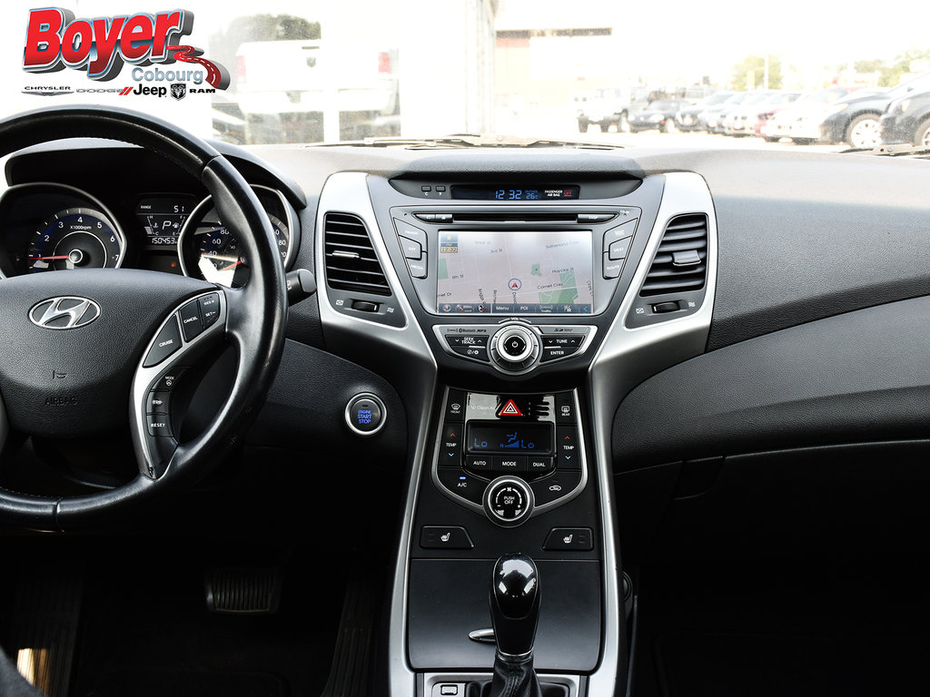 2015 Hyundai Elantra in Pickering, Ontario - 16 - w1024h768px