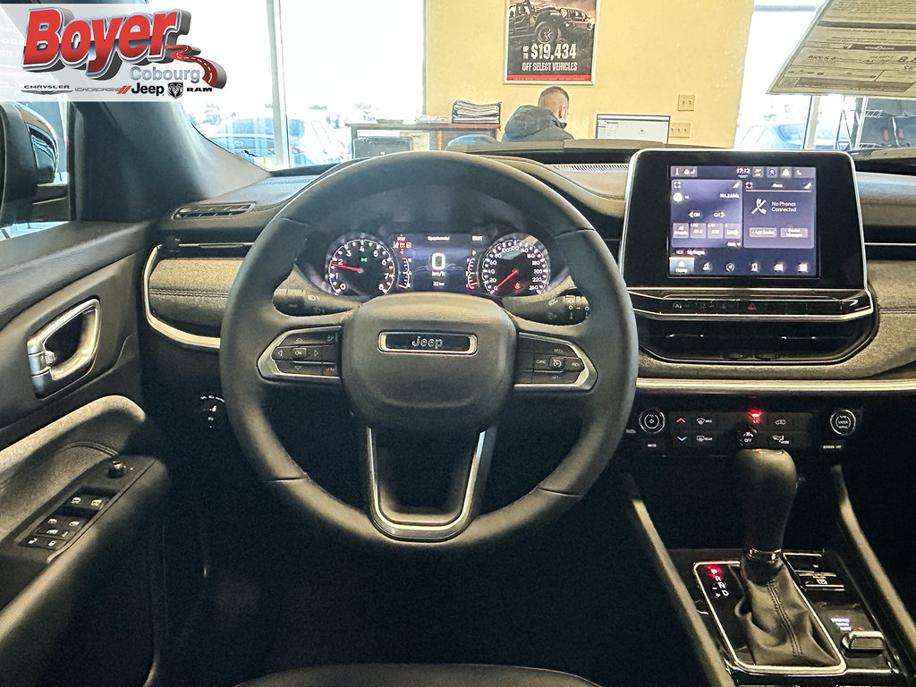 2025 Jeep Compass in Pickering, Ontario - 13 - w1024h768px