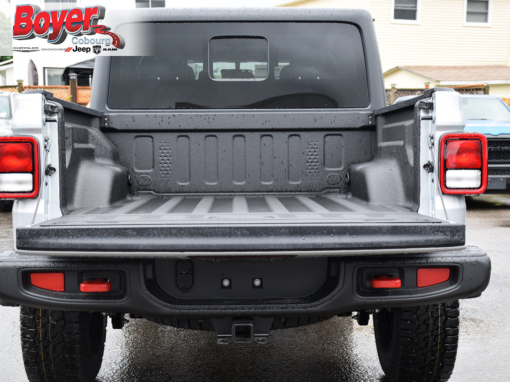 2023 Jeep Gladiator in Pickering, Ontario - 9 - w1024h768px