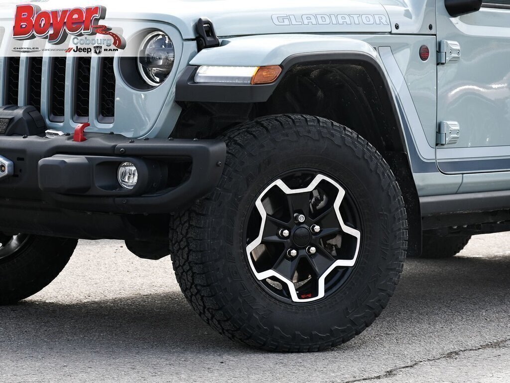 2023 Jeep Gladiator in Pickering, Ontario - 2 - w1024h768px