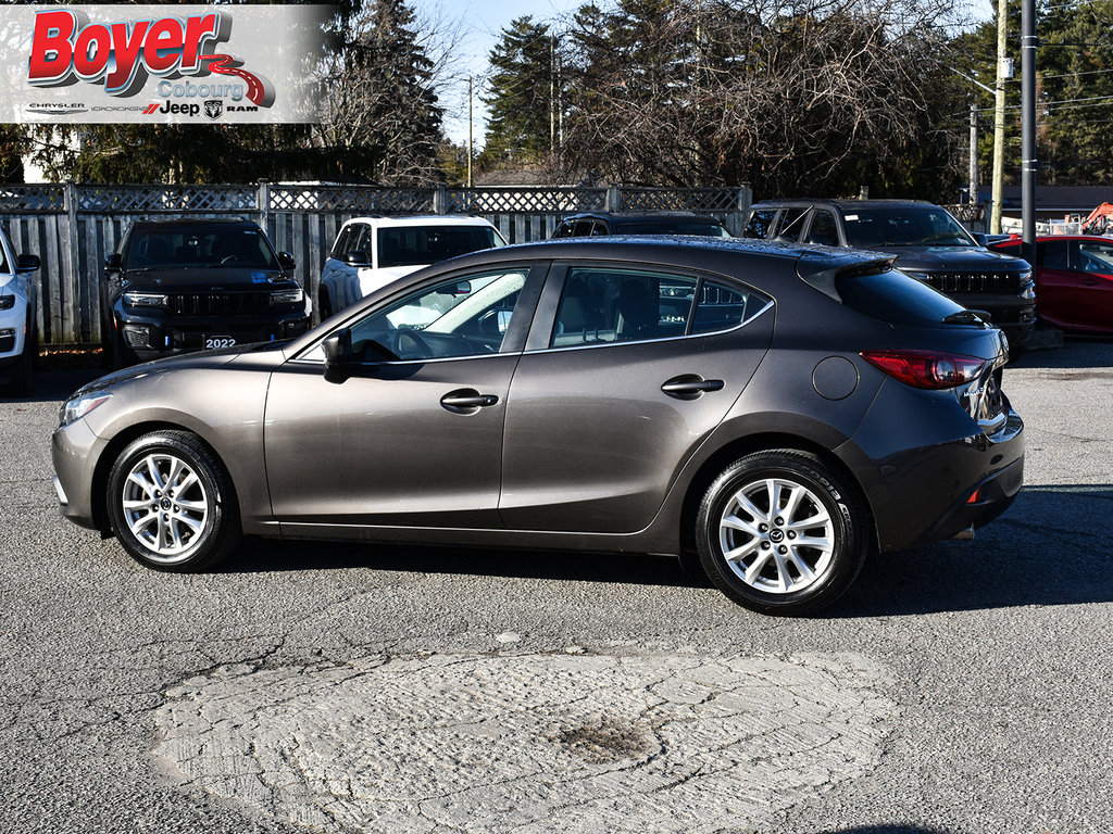 2015 Mazda 3 in Pickering, Ontario - 5 - w1024h768px