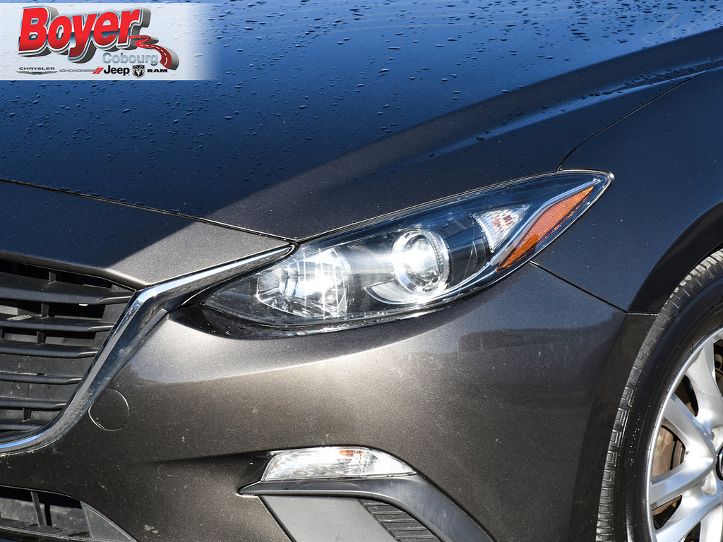 2015 Mazda 3 in Pickering, Ontario - 3 - w1024h768px