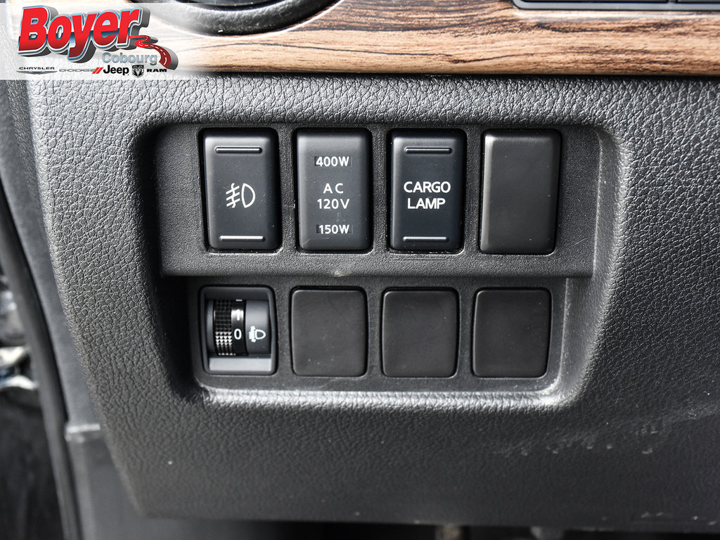 2017 Nissan Titan XD in Pickering, Ontario - 18 - w1024h768px