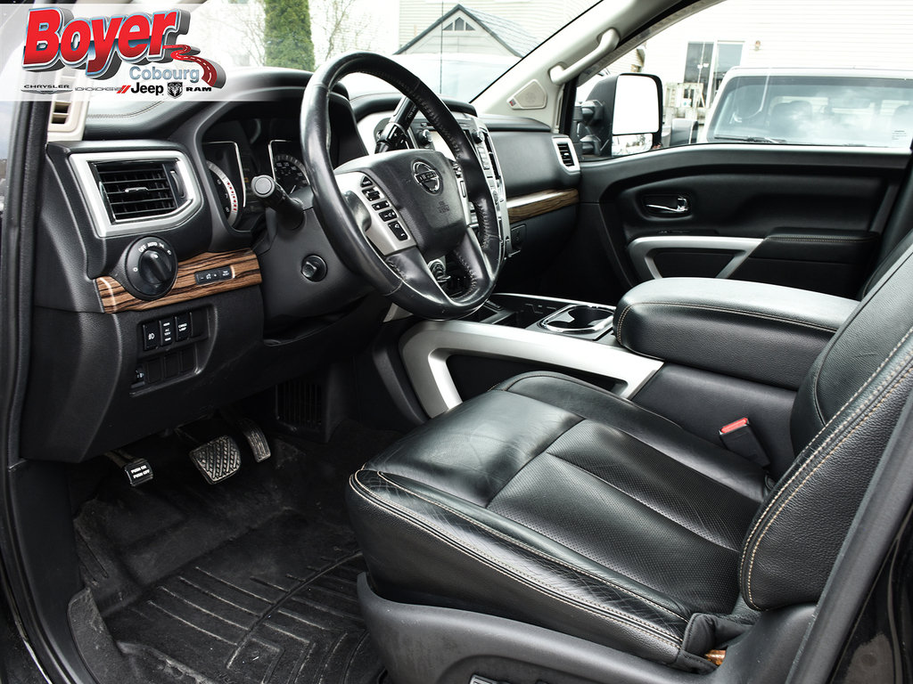 2017 Nissan Titan XD in Pickering, Ontario - 13 - w1024h768px