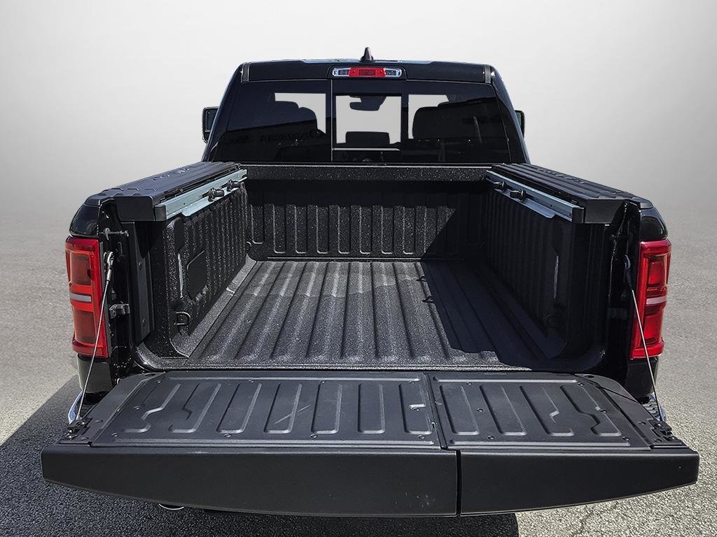 2025 Ram 1500 in Pickering, Ontario - 6 - w1024h768px