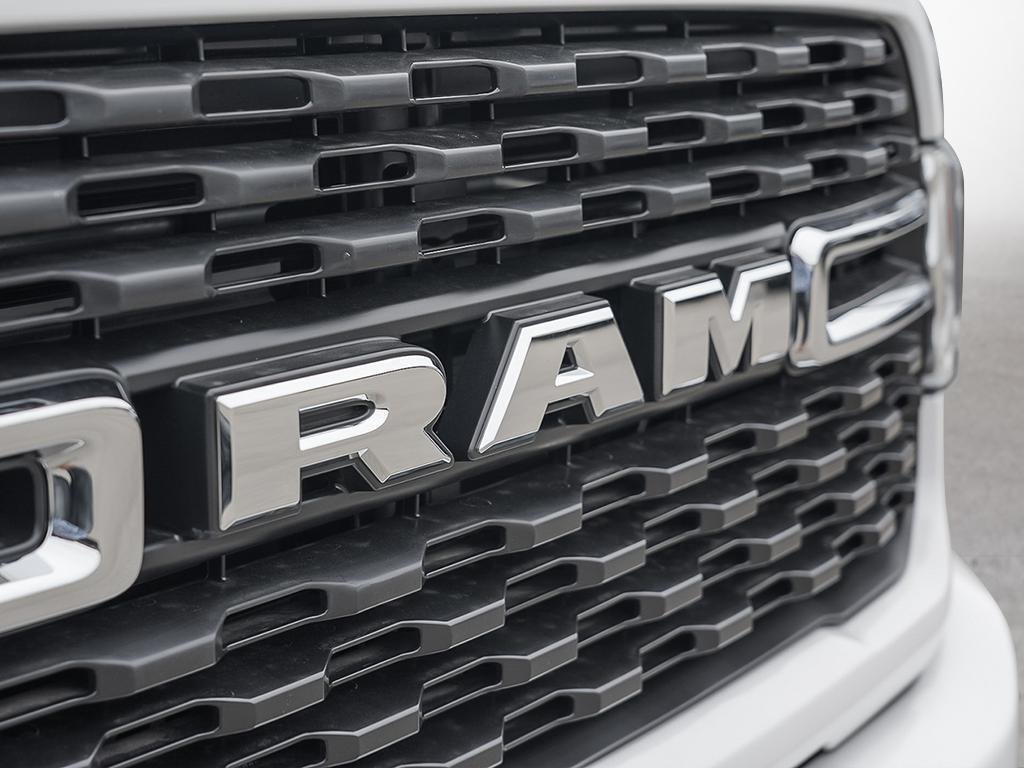 2024 Ram 2500 in Pickering, Ontario - 8 - w1024h768px