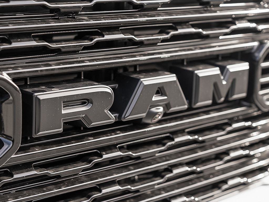 2024 Ram 3500 in Pickering, Ontario - 9 - w1024h768px