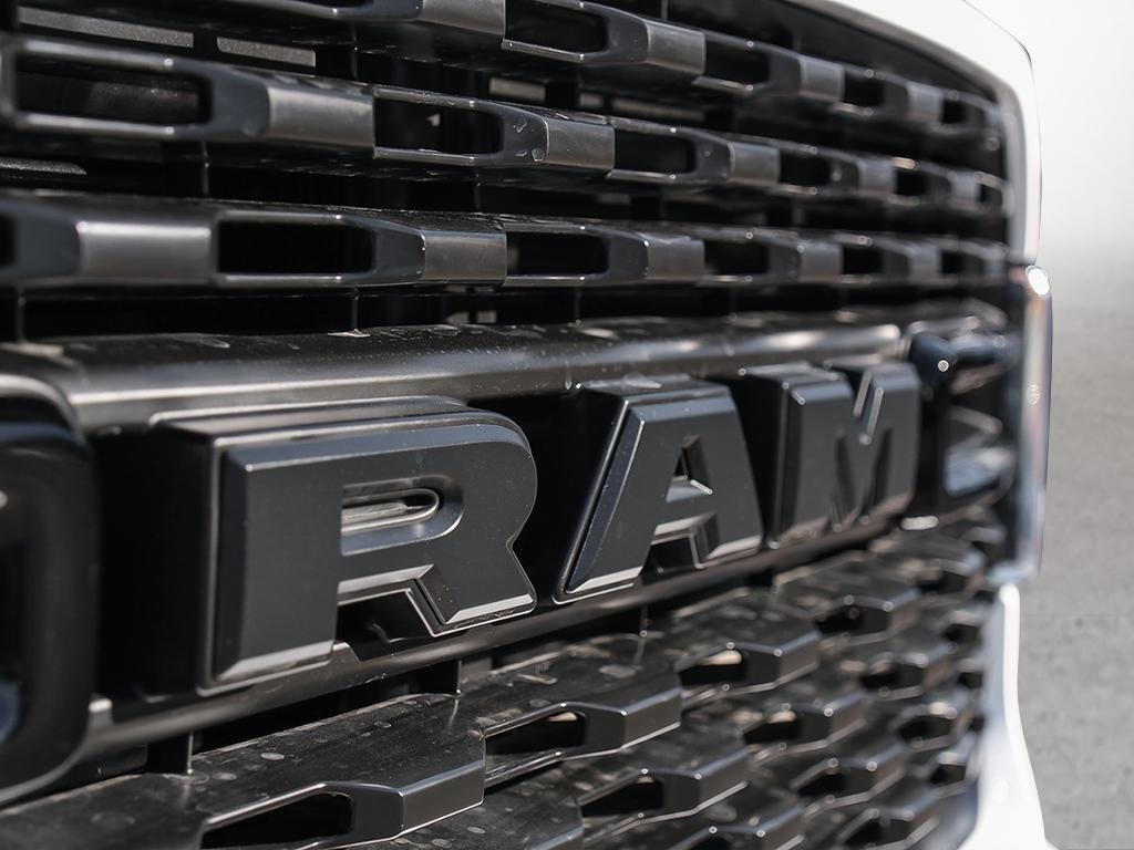 2024 Ram 3500 in Pickering, Ontario - 9 - w1024h768px