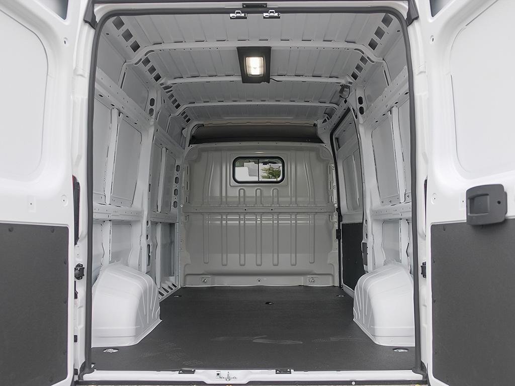 2025 Ram PROMASTER CARGO VAN 2500 in Pickering, Ontario - 6 - w1024h768px