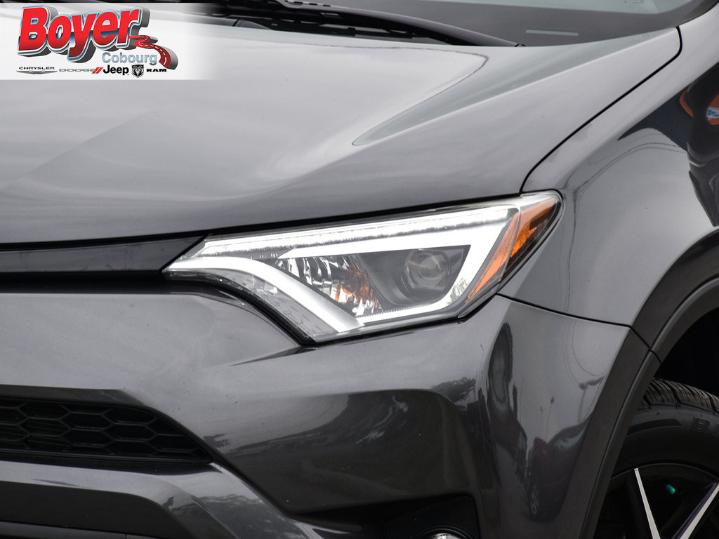 2017 Toyota RAV4 in Pickering, Ontario - 2 - w1024h768px