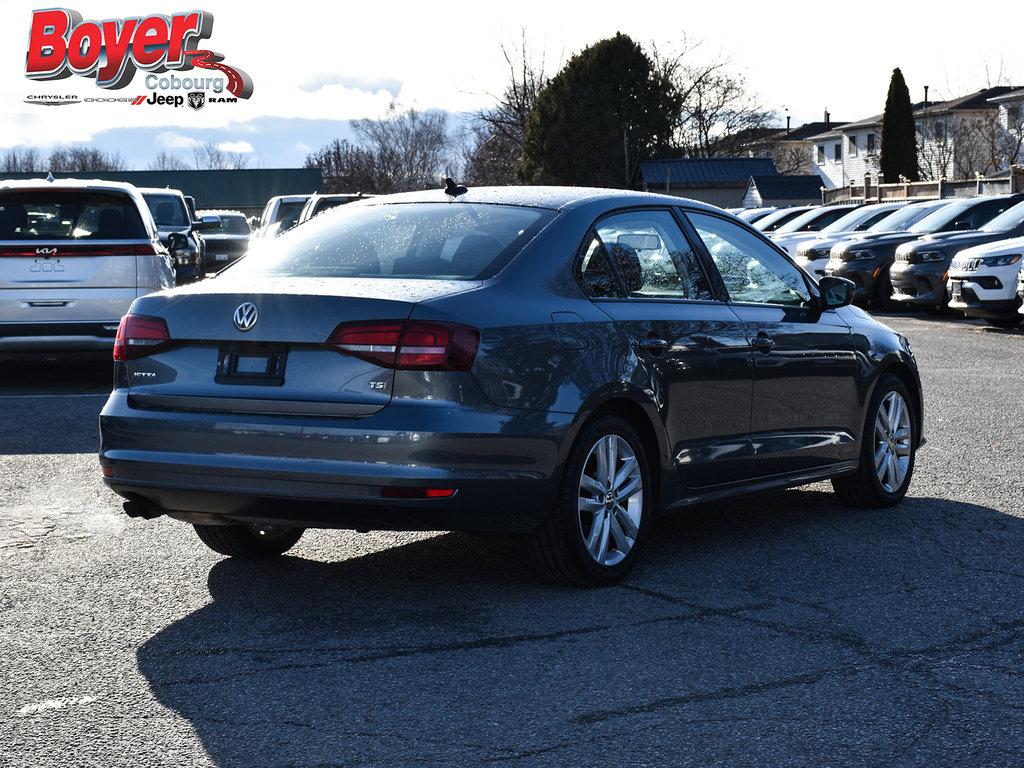 2017 Volkswagen Jetta Sedan in Pickering, Ontario - 8 - w1024h768px