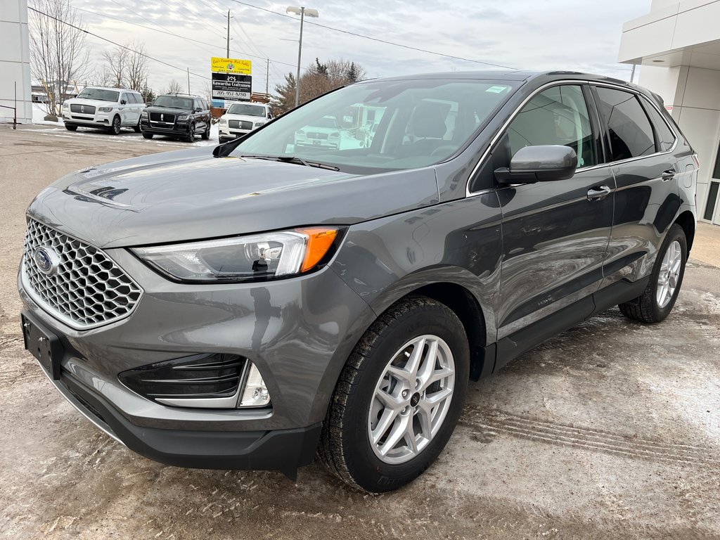 2024 Ford Edge in Pickering, Ontario - 30 - w1024h768px