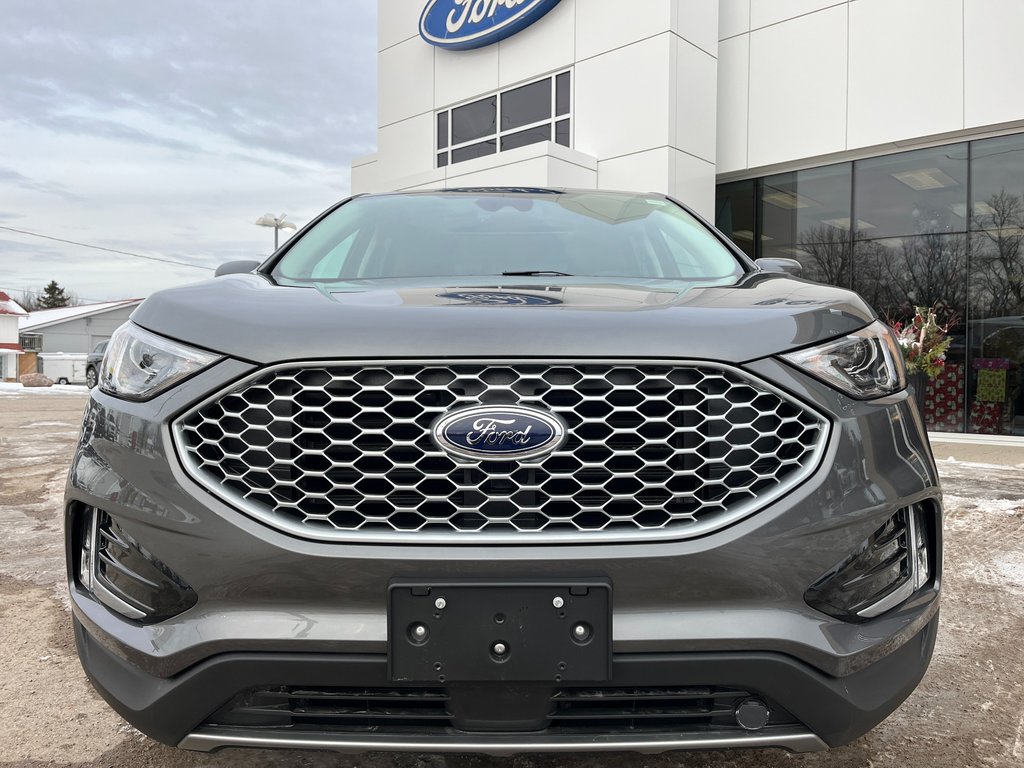 2024 Ford Edge in Pickering, Ontario - 2 - w1024h768px