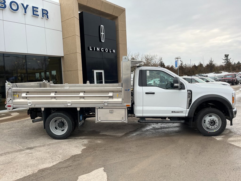 2024 Ford F-550 Chassis in Pickering, Ontario - 3 - w1024h768px