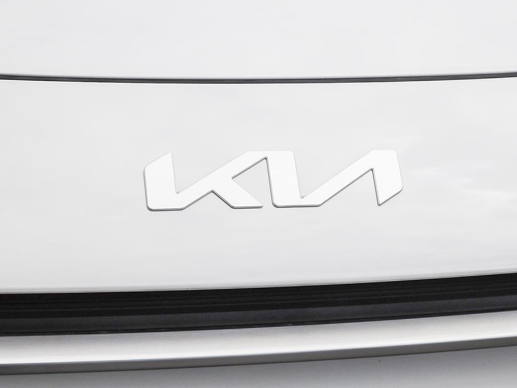 2025 Kia Niro PHEV in Pickering, Ontario - 9 - w1024h768px