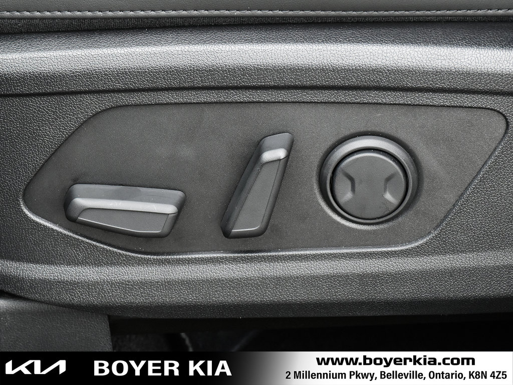 2025 Kia Sorento in Pickering, Ontario - 14 - w1024h768px