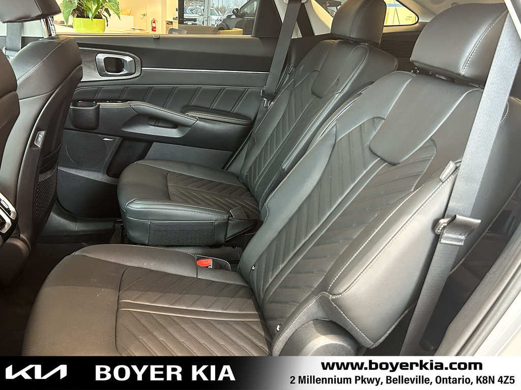 2025 Kia Sorento in Pickering, Ontario - 16 - w1024h768px