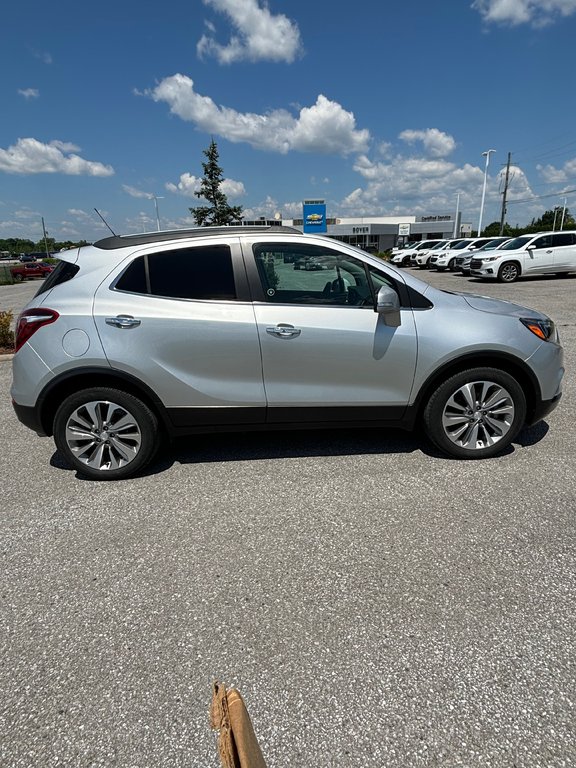 2018 Buick Encore GX Preferred - FWD in Lindsay, Ontario - 8 - w1024h768px