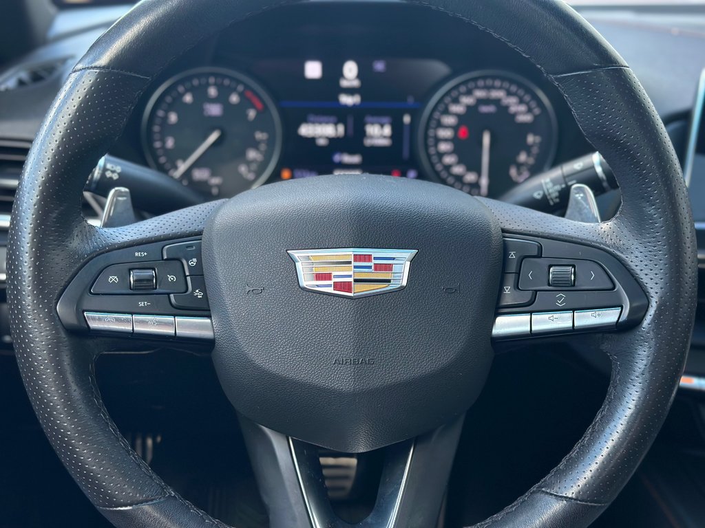 2020 Cadillac CT4 in Pickering, Ontario - 12 - w1024h768px