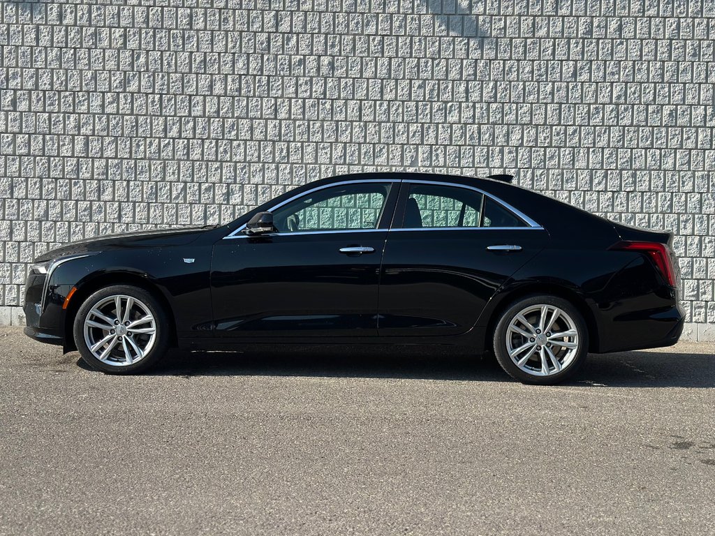 2020 Cadillac CT4 in Pickering, Ontario - 2 - w1024h768px