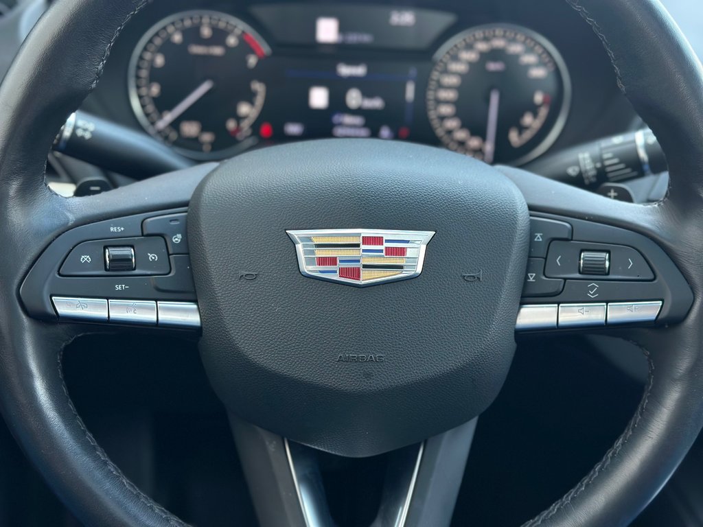 2020 Cadillac CT4 in Pickering, Ontario - 12 - w1024h768px