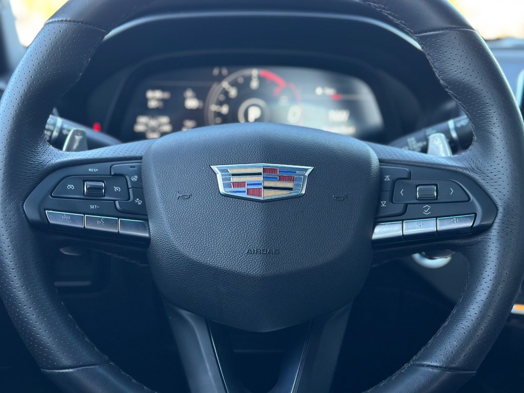 2023 Cadillac CT4 in Pickering, Ontario - 12 - w1024h768px