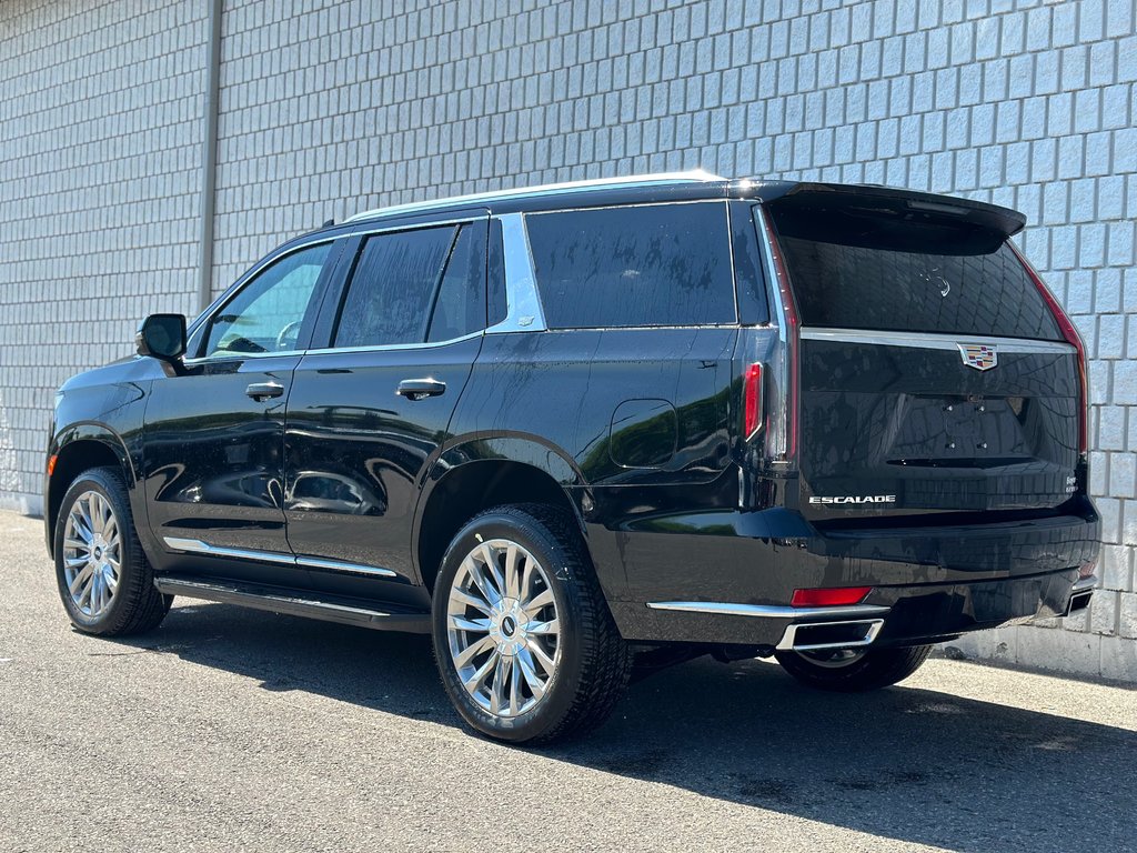 2024  Escalade Premium Luxury in Pickering, Ontario - 3 - w1024h768px