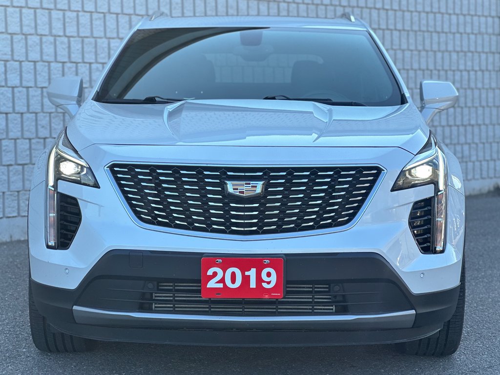 2019 Cadillac XT4 in Pickering, Ontario - 5 - w1024h768px