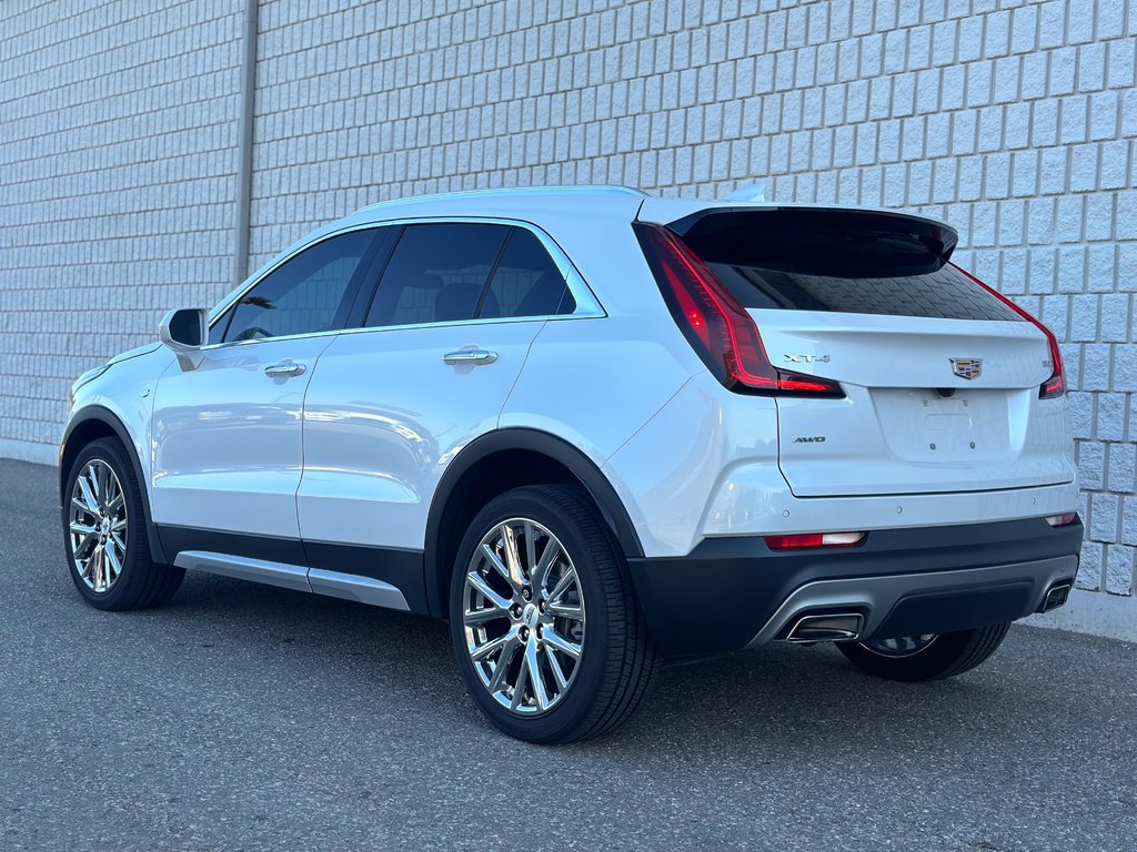 2019 Cadillac XT4 in Pickering, Ontario - 3 - w1024h768px