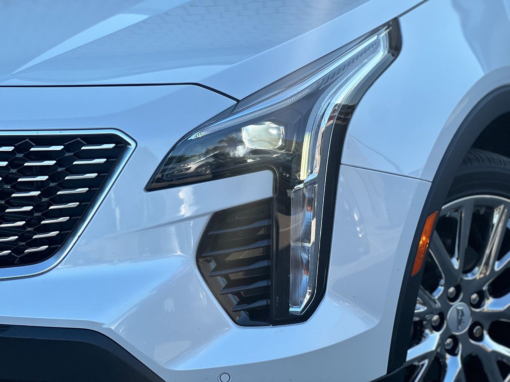 2019 Cadillac XT4 in Pickering, Ontario - 7 - w1024h768px