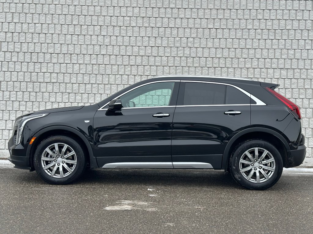 2021 Cadillac XT4 in Pickering, Ontario - 2 - w1024h768px