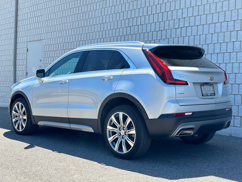 2022 Cadillac XT4 in Pickering, Ontario - 3 - w1024h768px