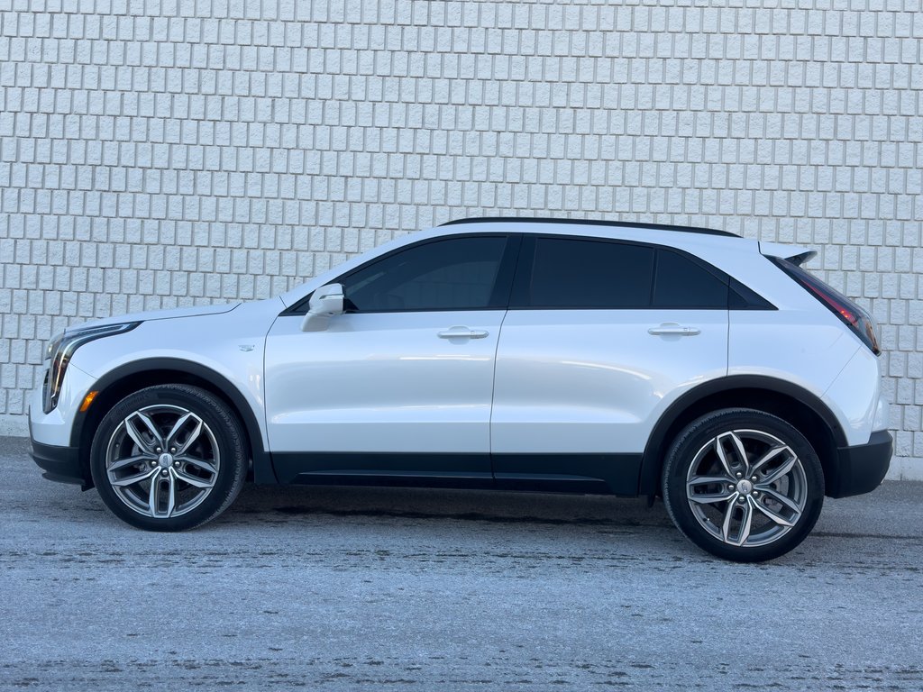 2023 Cadillac XT4 AWD SPORT in Pickering, Ontario - 2 - w1024h768px