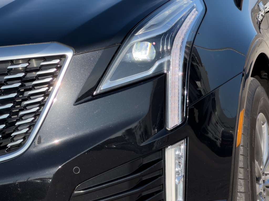 2021 Cadillac XT5 in Pickering, Ontario - 10 - w1024h768px