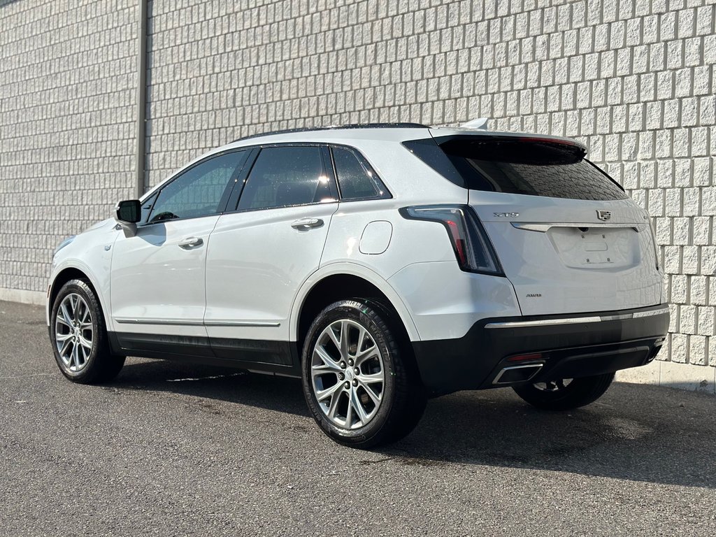 2021 Cadillac XT5 in Pickering, Ontario - 3 - w1024h768px