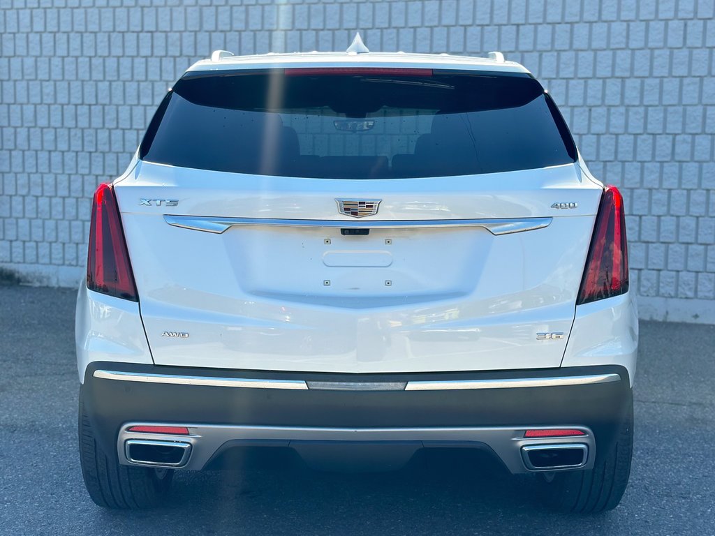 2021 Cadillac XT5 in Pickering, Ontario - 4 - w1024h768px