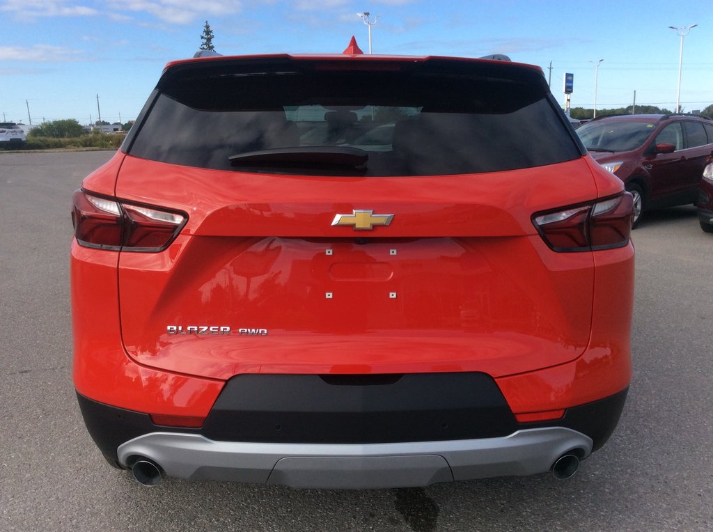 2019 Chevrolet Blazer in Pickering, Ontario - 4 - w1024h768px