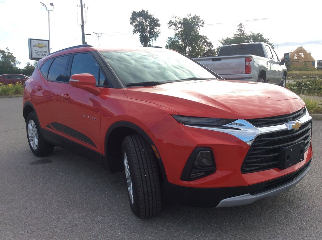 2019 Chevrolet Blazer in Pickering, Ontario - 7 - w1024h768px