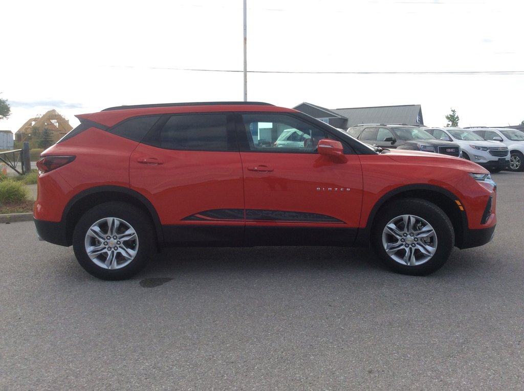 2019 Chevrolet Blazer in Pickering, Ontario - 6 - w1024h768px