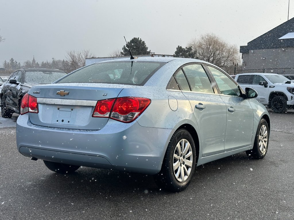 2011 Chevrolet Cruze LT TURBO W/1SA in Pickering, Ontario - 5 - w1024h768px