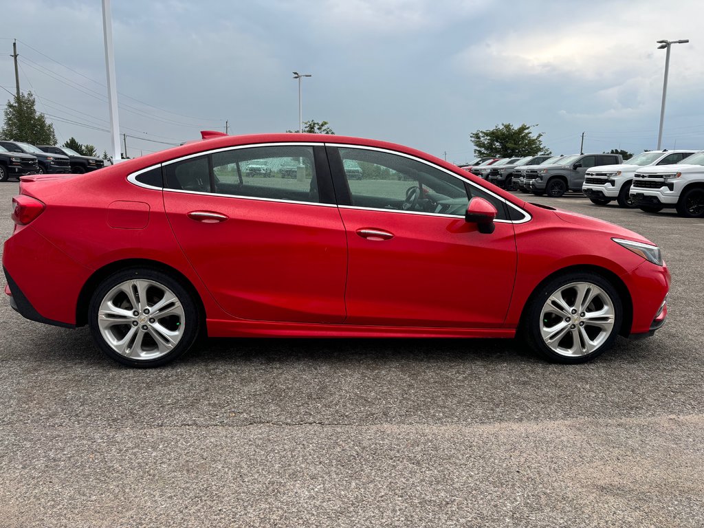 2016 Chevrolet Cruze in Lindsay, Ontario - 9 - w1024h768px