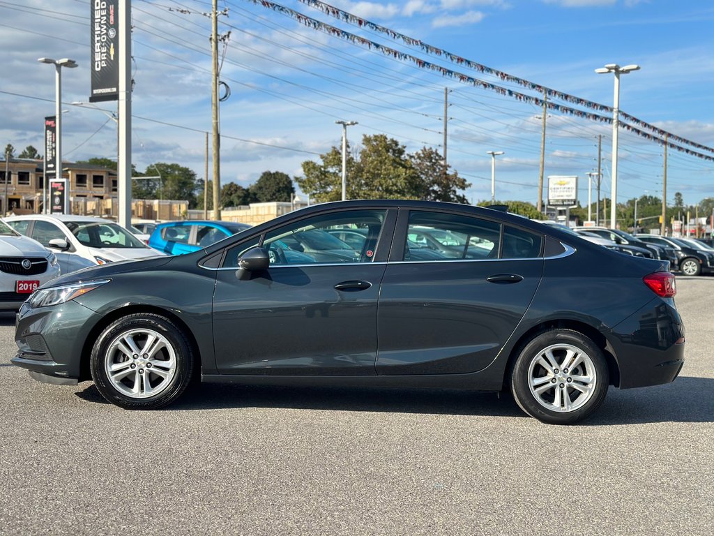 2018 Chevrolet Cruze in Pickering, Ontario - 2 - w1024h768px