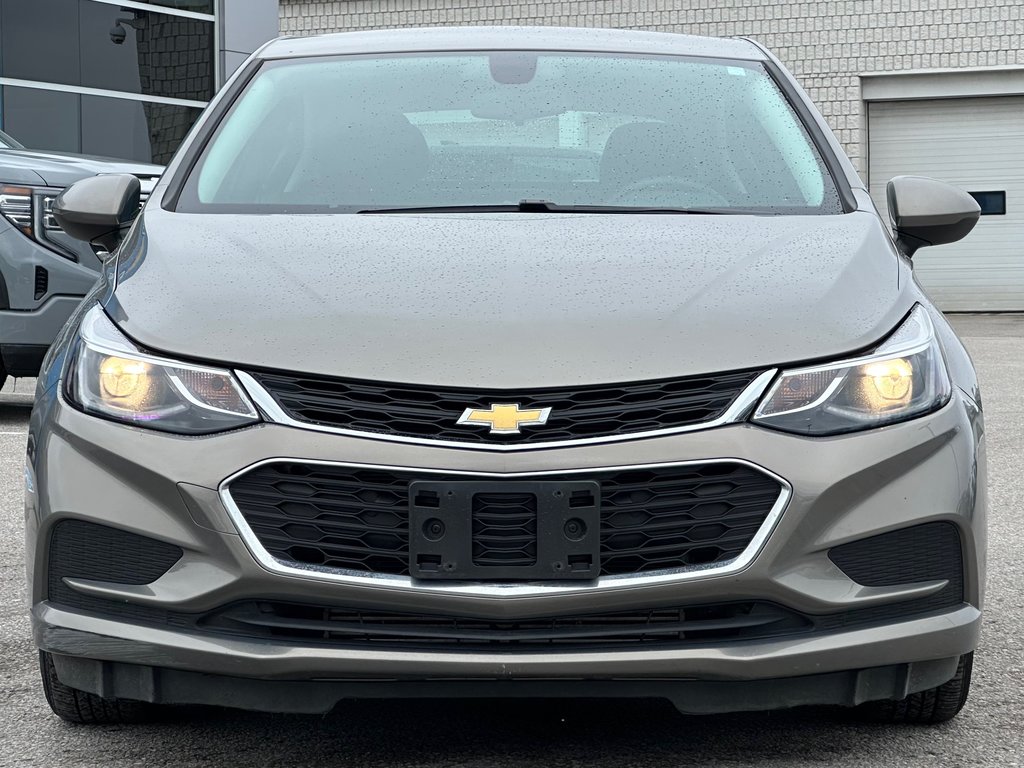 2018 Chevrolet Cruze LT in Pickering, Ontario - 8 - w1024h768px